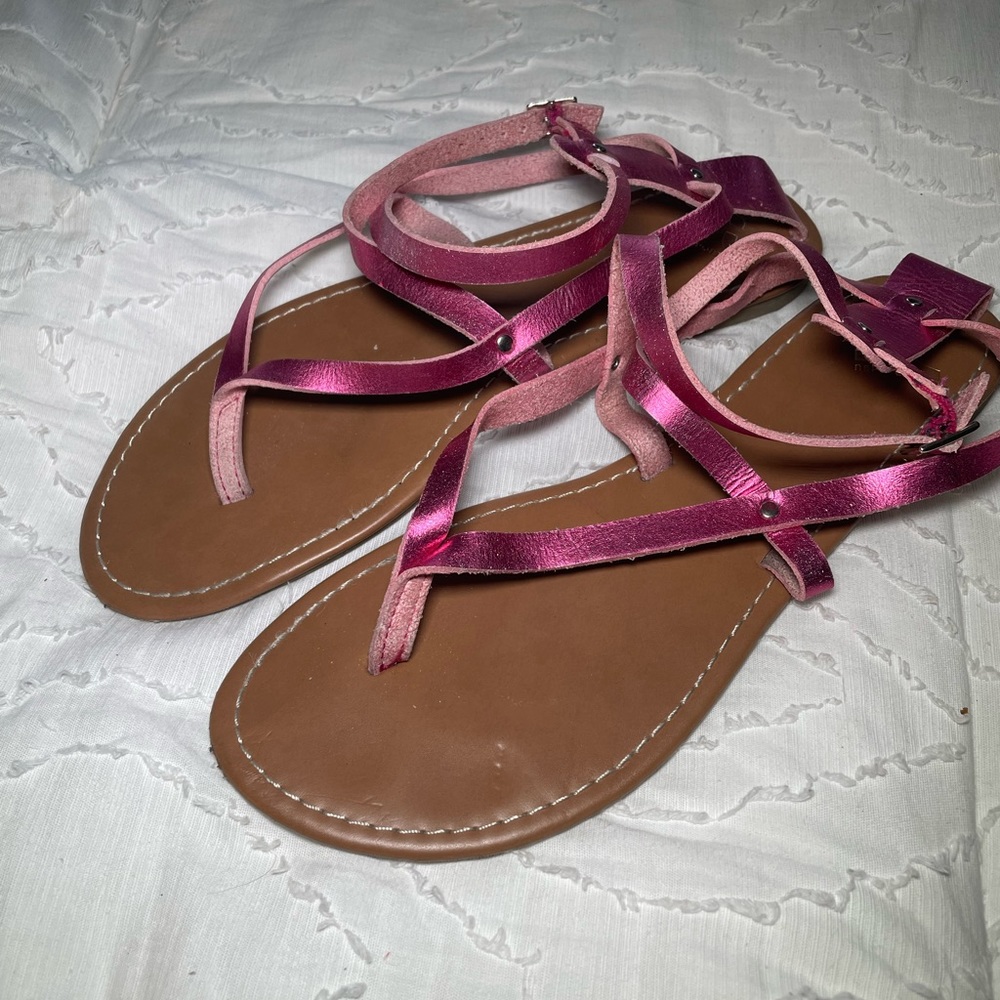 Report Women’s Flat Shoes